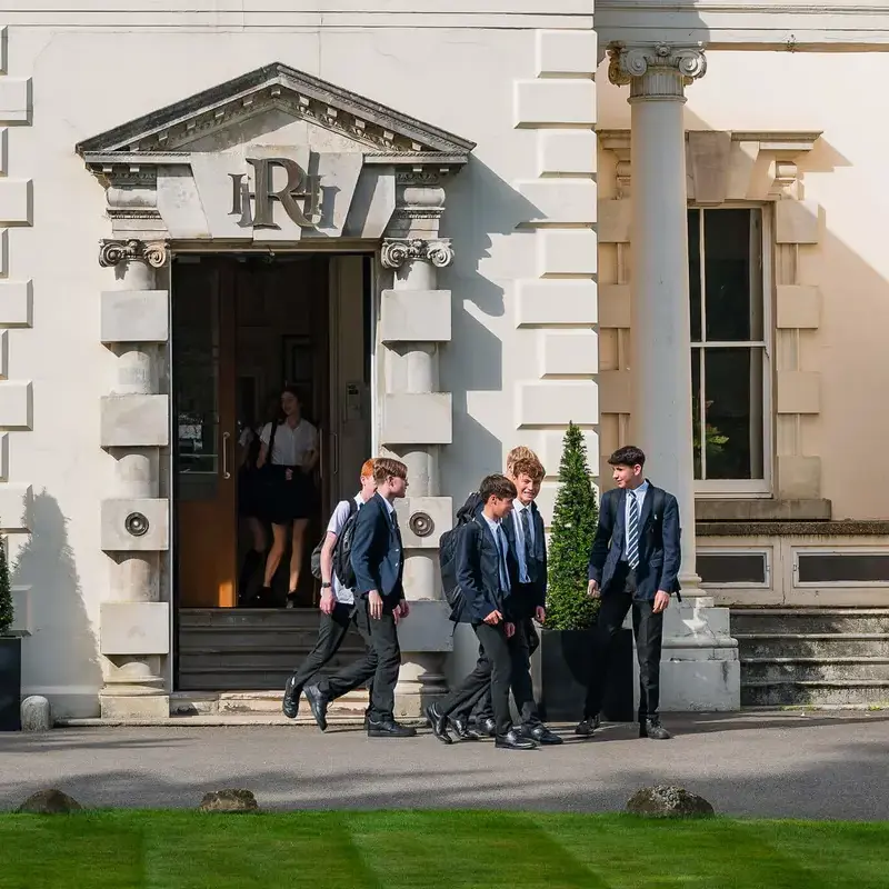 Radnor House Sevenoaks Students walking outside the senior school building